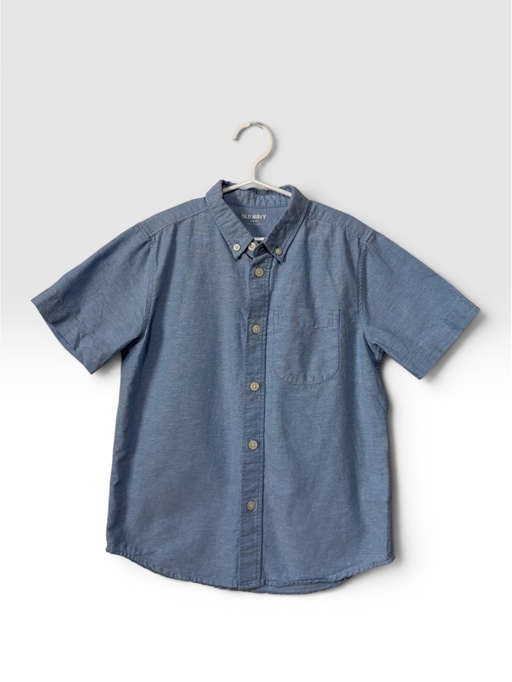 Old Navy Boys Preppy Short Sleeve Oxford Shirt in Cabana Blue, Size S (6-7)